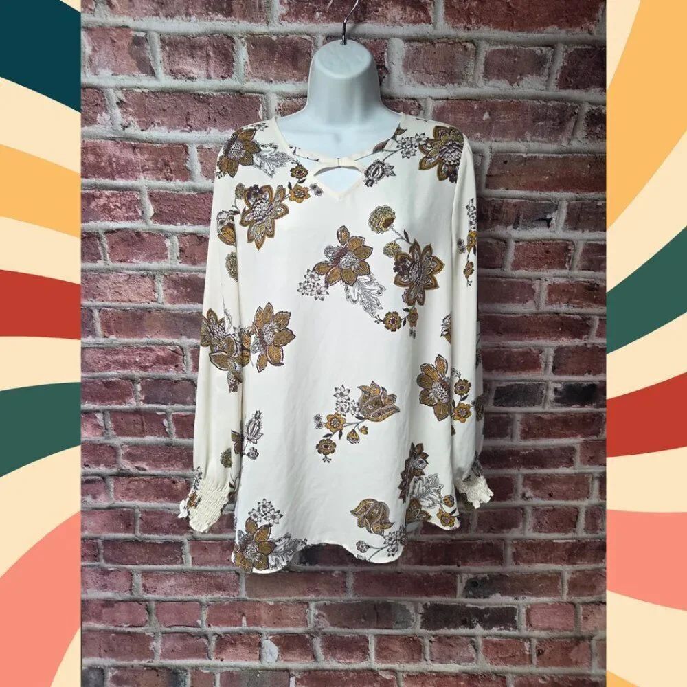 Maurices Floral Blouse M | White V Neck Long Sleeve Lightweight‎ Boho Chic Top